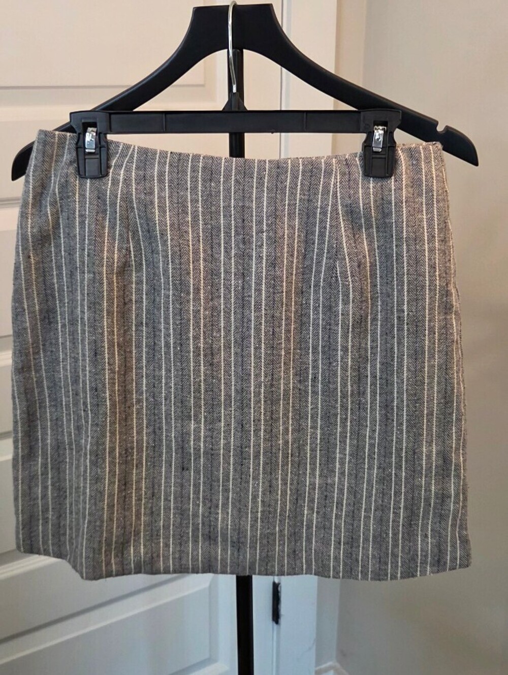 Honey Punch Gray Striped Cotton Mini Skirt with Rayon Lining, Size M